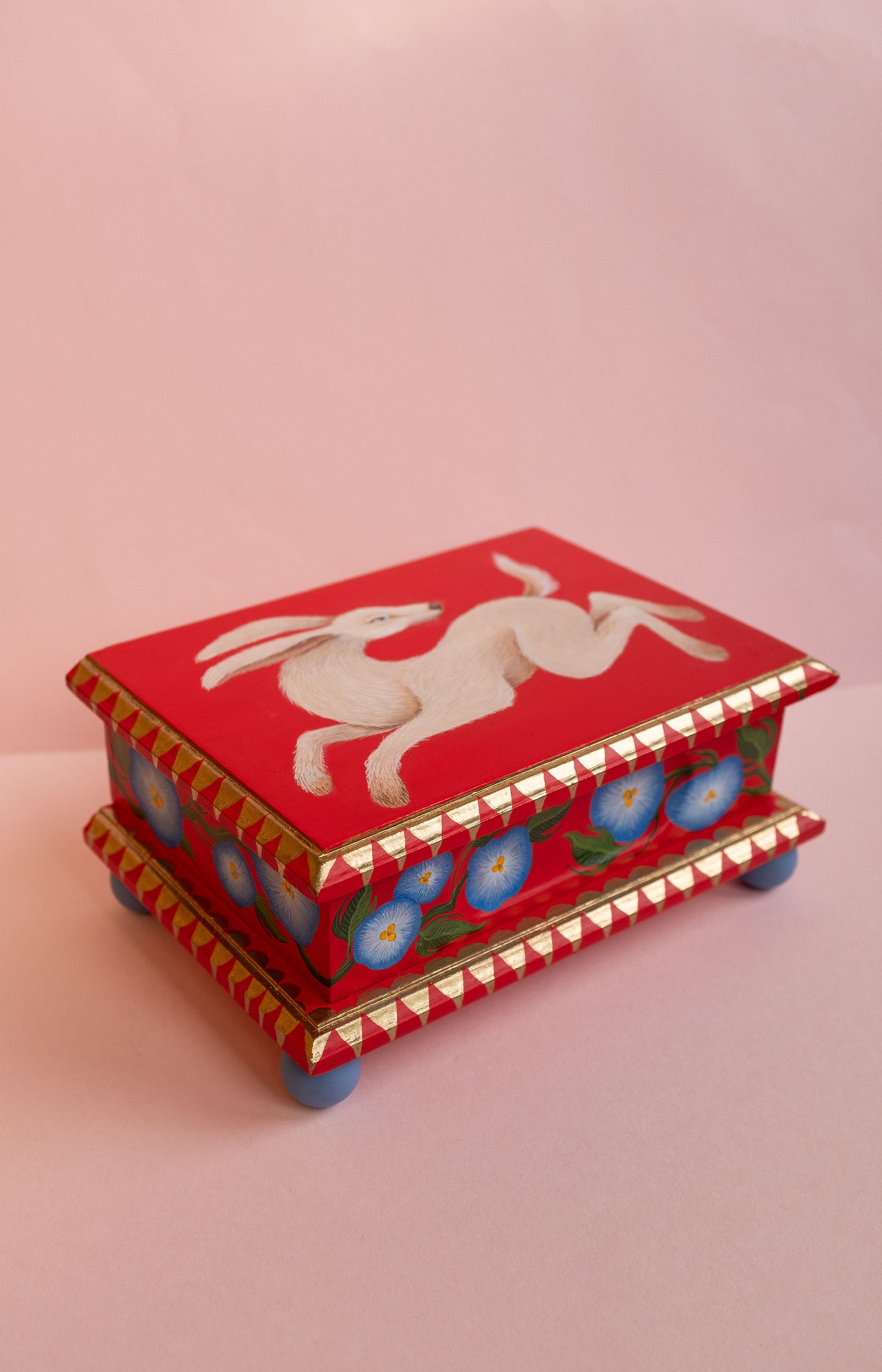 Jewellery box - Creature in the Field