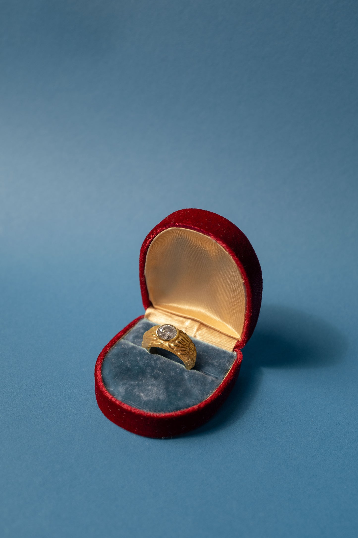 Hexa One Ring - Facet Gemstone