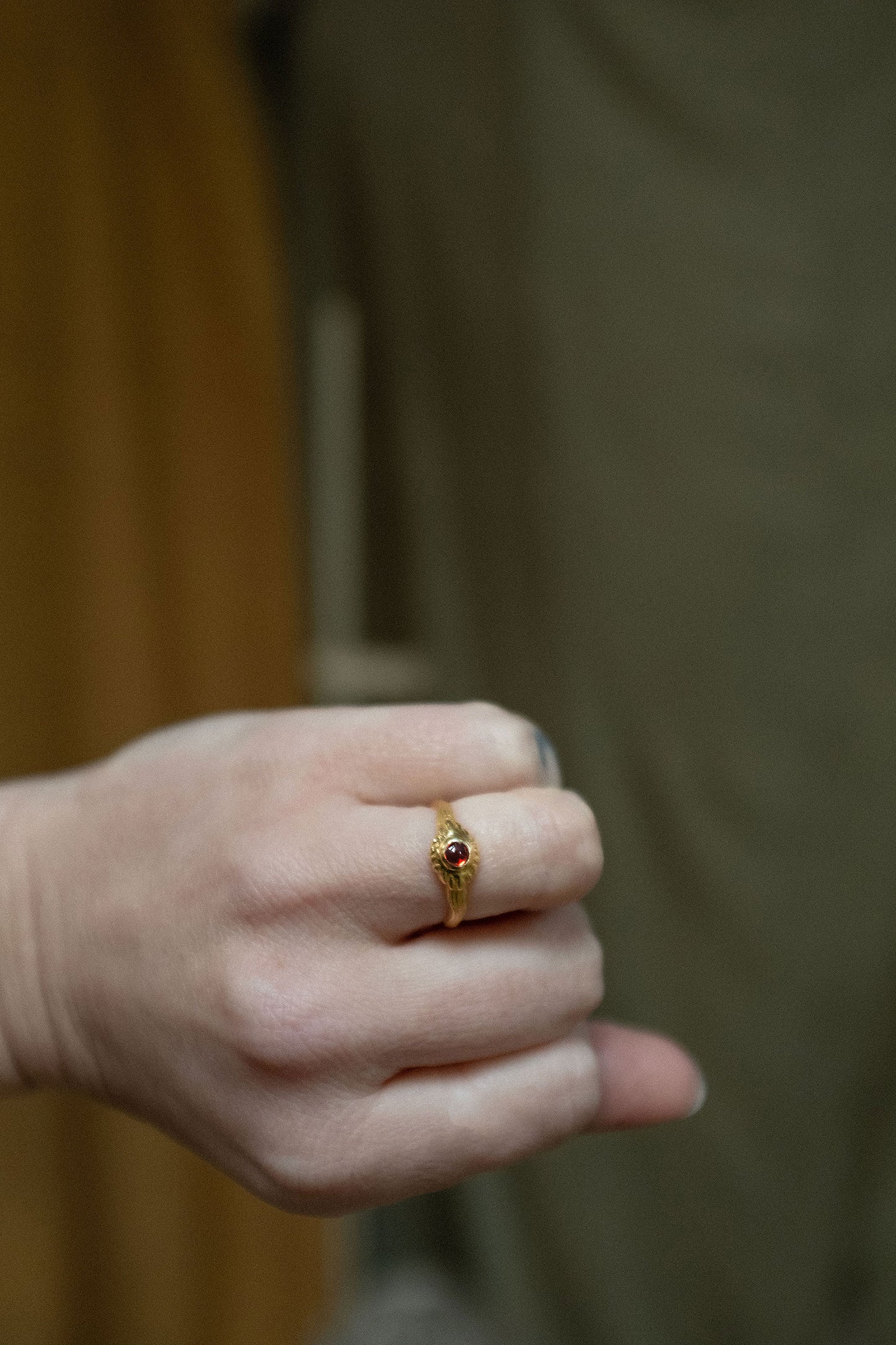 The Telga Ring - Cabochon