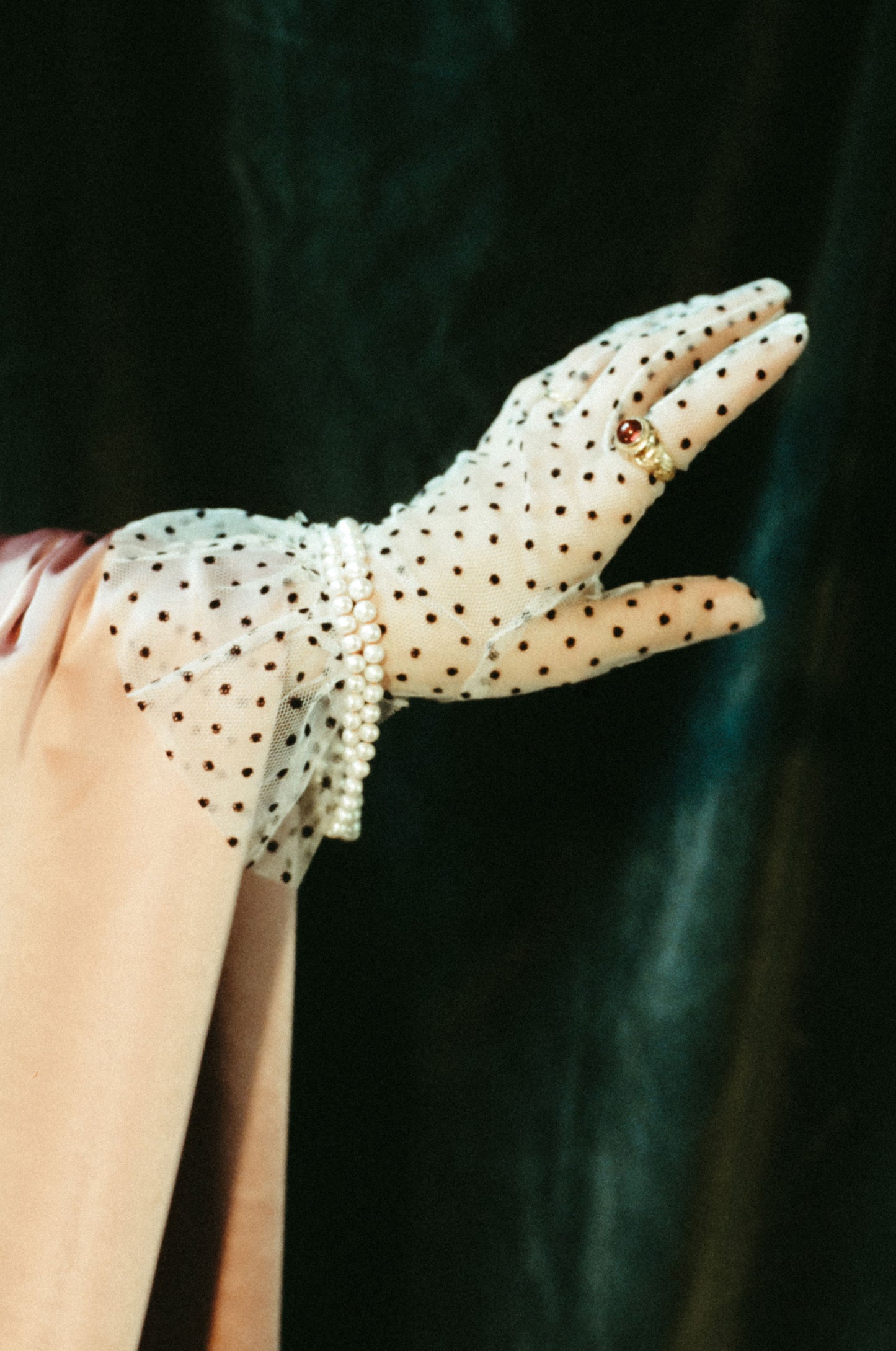 Mermaid's Treasure Pearl Chain