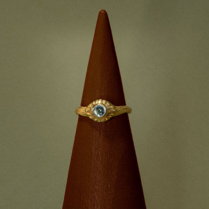 The Telga Ring - Cabochon