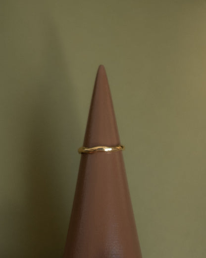 The Telga Ring - Cabochon