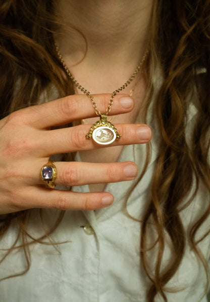 Oriel Spinner Pendant - Intaglio