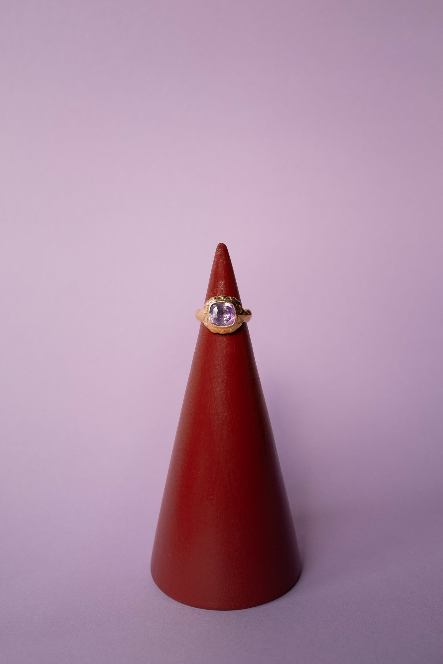 Akres Ring - faceted stone