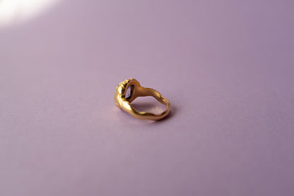 Akres Ring - faceted stone