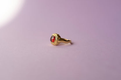 Akres Ring - cabochon stone