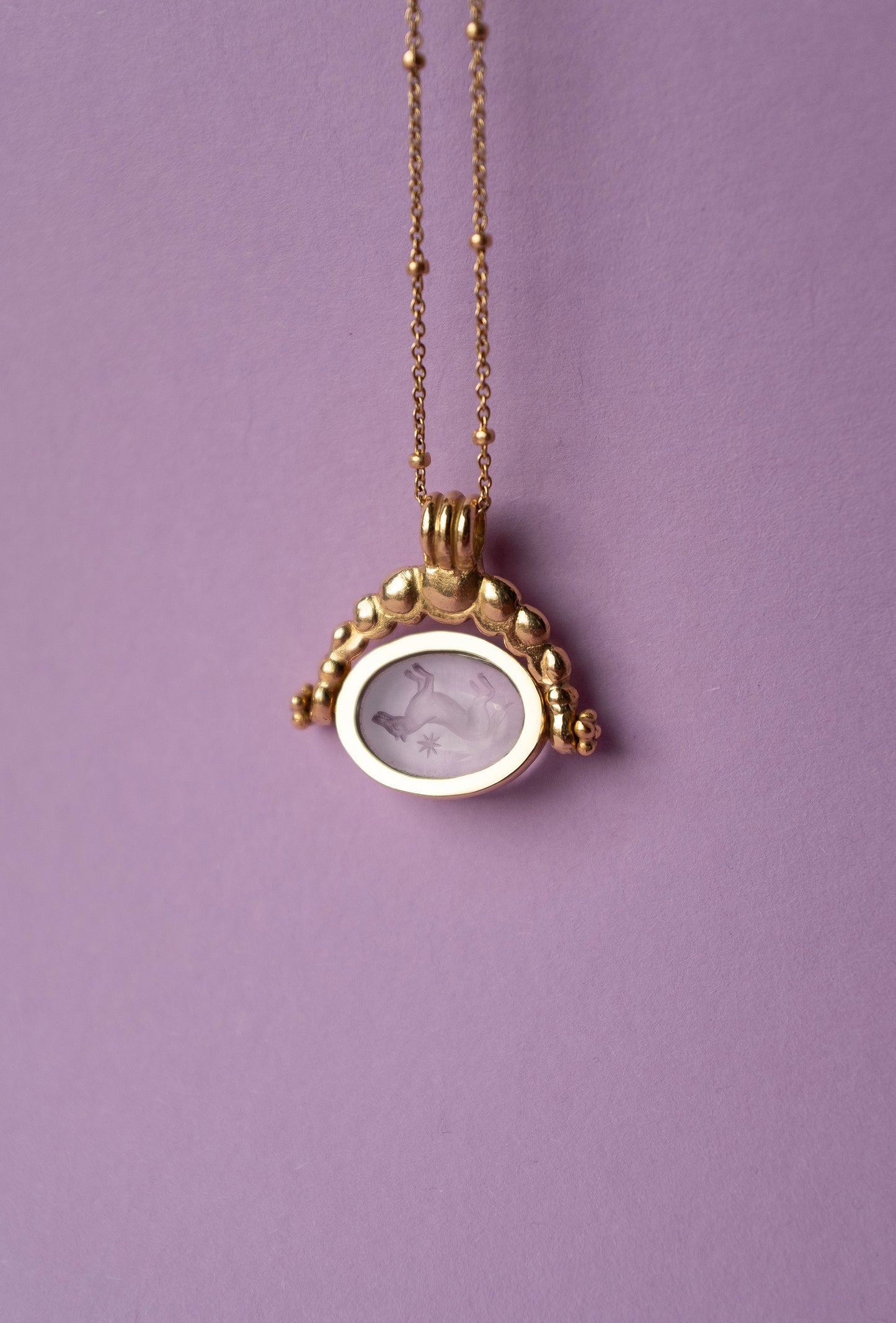 Oriel Spinner Pendant - Intaglio