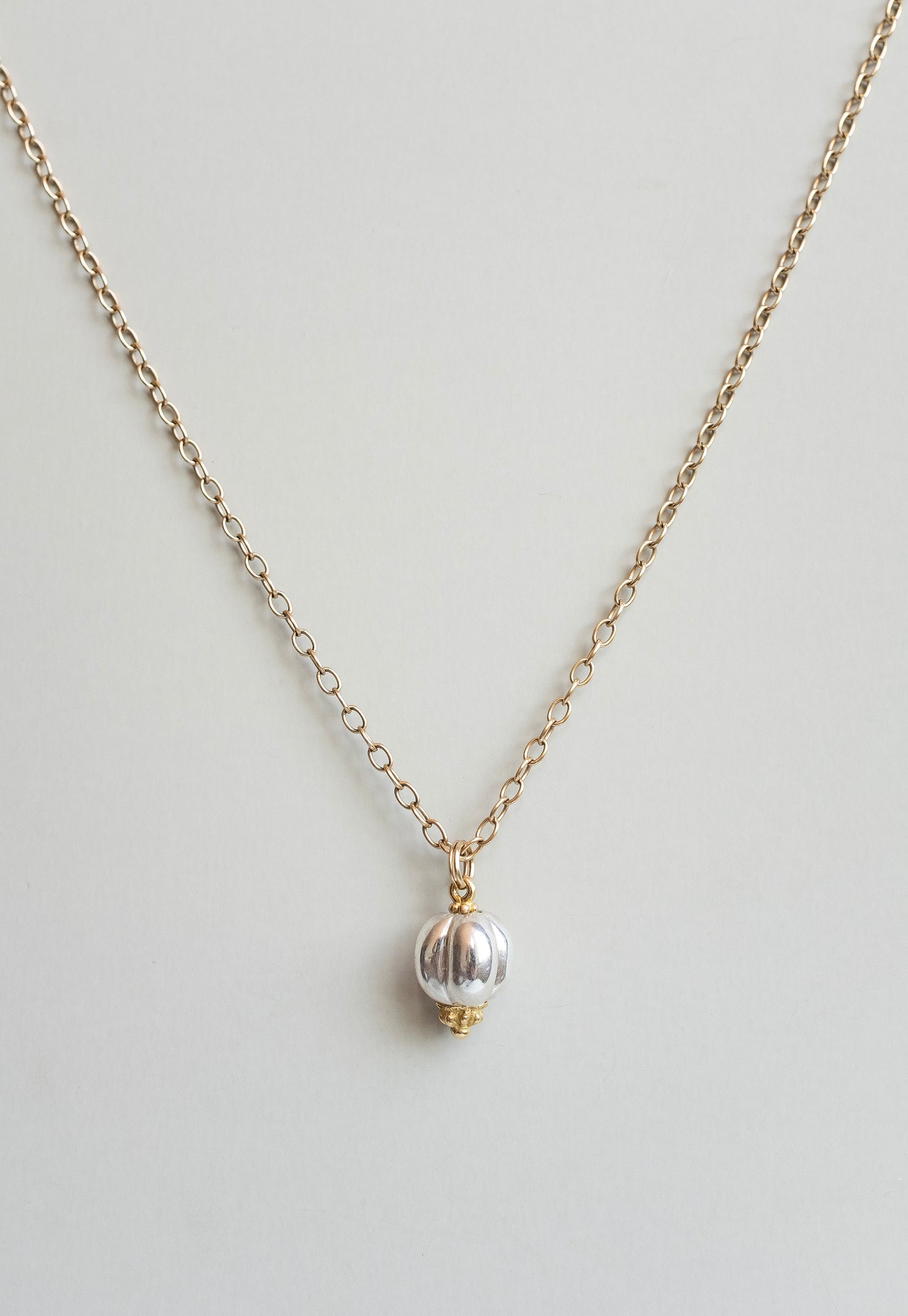 Bora Charm Holder - Gemma
